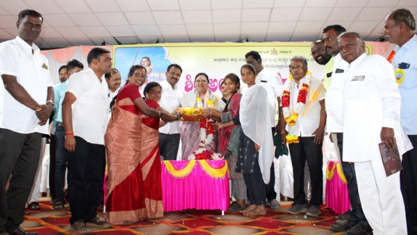 ಶರಣರು ಸಮ ಸಮಾಜಕ್ಕಾಗಿ ಶ್ರಮಿಸಿದ್ದರು - ಶಾಸಕ ಕೆ.ರಾಘವೇಂದ್ರ ಹಿಟ್ನಾಳ