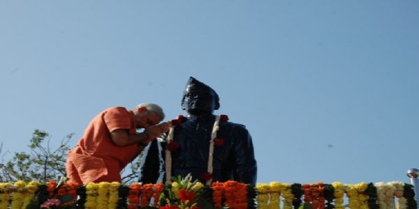 ಸುಭಾಷ್ ಚಂದ್ರ ಬೋಸ್ ಜನ್ಮ ವಾರ್ಷಿಕೋತ್ಸವ ; ಪ್ರಧಾನಿ ಗೌರವ