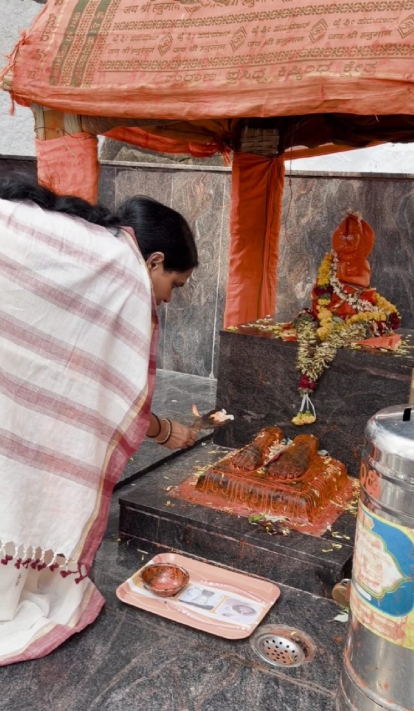 ಅಂಜನಾದ್ರಿ ಬೆಟ್ಟದಲ್ಲಿ ಅರುಣಾ ಲಕ್ಷ್ಮಿ ಪೂಜೆ