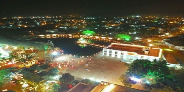 ಭಕ್ತರಲ್ಲಿ ಭಗವಂತನನ್ನು ಕಾಣುವ ಶ್ರೀ ಗವಿಮಠದ ಸೇವೆ ಅನನ್ಯ