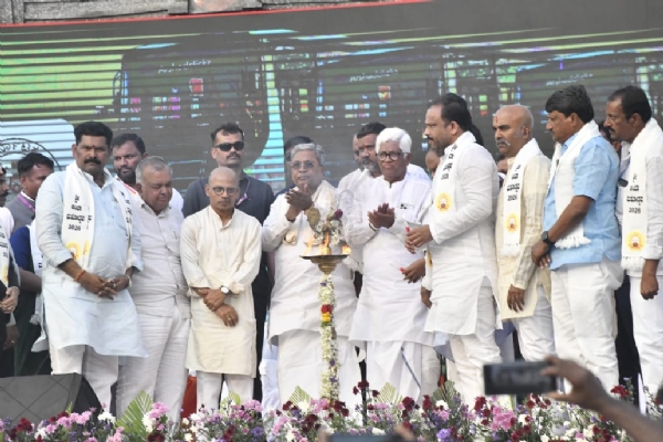 ಮಹಾತ್ಮಗಾಂಧಿ ನರೇಗಾ ಕಾಯ್ದೆ ಪುನರ್ ಸ್ಥಾಪಿಸಿ:  ಸಿ.ಎಂ.ಸಿದ್ದರಾಮಯ್ಯ ಆಗ್ರಹ