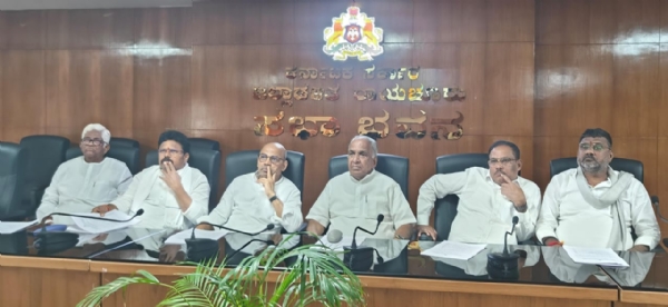 ರಾಯಚೂರು ಉತ್ಸವ ಸಿದ್ಧತೆ; ಎಲ್ಲ ಜನಪ್ರತಿನಿಧಿಗಳ ಸಭೆ ರಾಯಚೂರು ಉತ್ಸವ ಸಿದ್ಧತೆ; ಎಲ್ಲ ಜನಪ್ರತಿನಿಧಿಗಳ ಸಭೆ