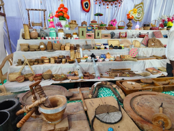 ಗವಿಸಿದ್ದೇಶ್ವರ ಜಾತ್ರೆ ಅಂಗವಾಗಿ ಕೃಷಿ ಇಲಾಖೆಯಿಂದ ವಸ್ತು ಪ್ರದರ್ಶನ