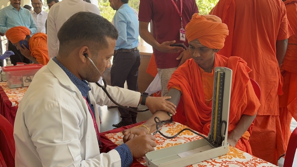 ಗವಿಮಠದಲ್ಲಿ ರಕ್ತದಾನ ಶಿಬಿರ ಗವಿಮಠದಲ್ಲಿ ರಕ್ತದಾನ ಶಿಬಿರ