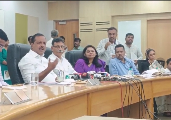 private-hospitals-cancer-drug-equipment-price-gouging-karnataka-government-inspection