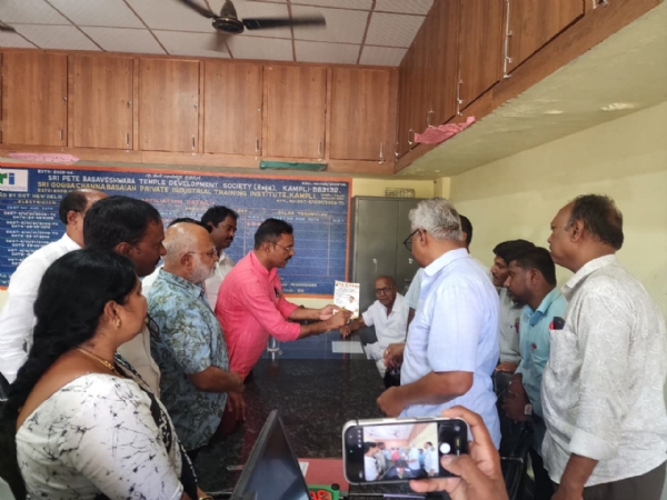 ಶಶೀಲ್ ನಮೋಶಿ ಶಿಕ್ಷಕರ ಸಮಸ್ಯೆಗಳಿಗೆ ಸ್ಪಂದಿಸುತ್ತಾರೆ : ಶಾಸಕ ವೈ.ಎಂ. ಸತೀಶ್ ಶಶೀಲ್ ನಮೋಶಿ ಶಿಕ್ಷಕರ ಸಮಸ್ಯೆಗಳಿಗೆ ಸ್ಪಂದಿಸುತ್ತಾರೆ : ಶಾಸಕ ವೈ.ಎಂ. ಸತೀಶ್