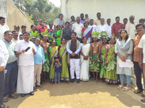 ಸಚಿವ ರಘುಮೂರ್ತಿ  ಚಾಮರಾಜನಗರ ಜಿಲ್ಲೆಯ ವಿವಿಧ ಹಾಡಿಗಳಿಗೆ ಭೇಟಿ