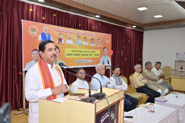 ಪ್ರಹ್ಲಾದ ಜೋಶಿ