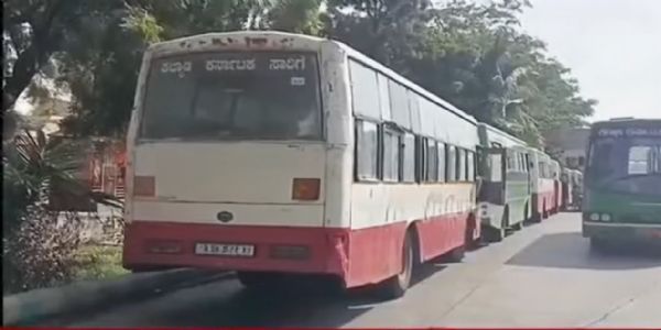 ಇಂಧನ ಕೊರತೆ: ವಿಜಯಪುರ ಜಿಲ್ಲೆಯಲ್ಲಿ ಬಹುತೇಕ ಬಸ್ ಸಂಚಾರ ಸ್ಥಗಿತ