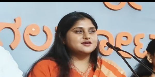 ನವರಾತ್ರಿ ಅಂಗವಾಗಿ ಕೋಟೆ ಕುಟುಂಬದಿಂದ ಸಾಂಸ್ಕೃತಿಕ, ದಾಂಡಿಯಾ ರಾಸ್ ಕಾರ್ಯಕ್ರಮ