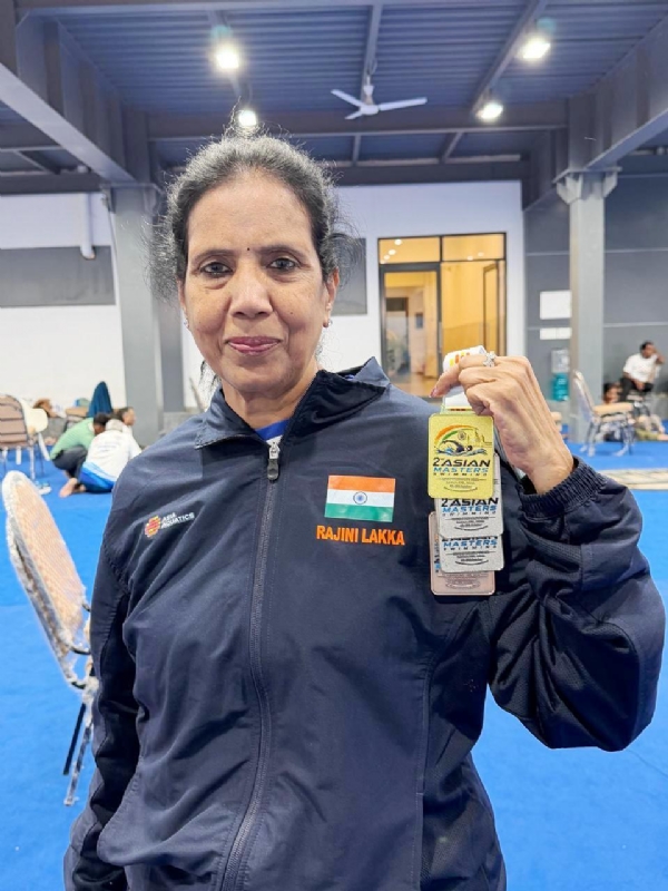 ಏಷ್ಯನ್ ಮಾಸ್ಟರ್ಸ್ ಈಜು ಚಾಂಪಿಯನ್ಶಿಪ್: ಬಳ್ಳಾರಿಯ ರಜನಿ ಲಕ್ಕ ಗೆ 4 ಪದಕ