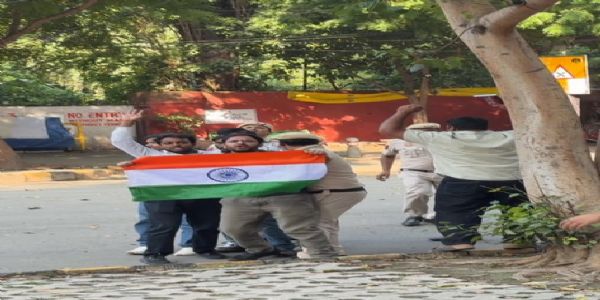 ಪೊಲೀಸರ ಕಣ್ತಪ್ಪಿಸಿ ಜಂತರ್ ಮಂತರ್ ತಲುಪಿದ ಸಿಜೆಪಿ ಕಾರ್ಯಕರ್ತರು