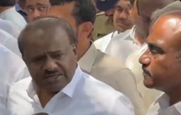 hd-kumaraswamy-demands-police-inquiry-against-him-first-bengaluru hd-kumaraswamy-demands-police-inquiry-against-him-first-bengaluru