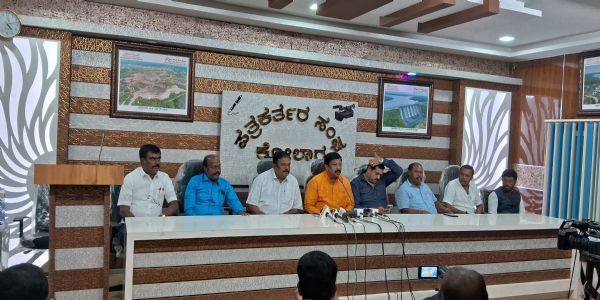 ಸಿದ್ದರಾಮಯ್ಯನವರ ವ್ಯಕ್ತಿತ್ವಕ್ಕೆ ಮಸಿ ಬಳಿಯುವ ಸ್ಟಿಂಗ್ ಆಪರೇಶನ್ ; ಮಾಜಿ ಸಚಿವ ವರ್ತೂರ್ ಪ್ರಕಾಶ್