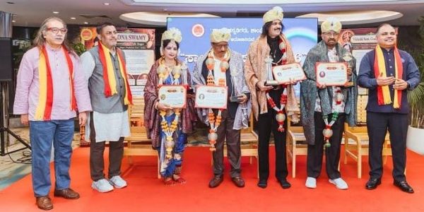 ಚೀನಾ ಶಾಂಘೈನಲ್ಲಿ ನಡೆದ ಕನ್ನಡದ ಜಾನಪದ ಕಾರ್ಯಕ್ರಮದಲ್ಲಿ ಗೋ.ನಾ. ಸ್ವಾಮಿ ಭಾಗಿ