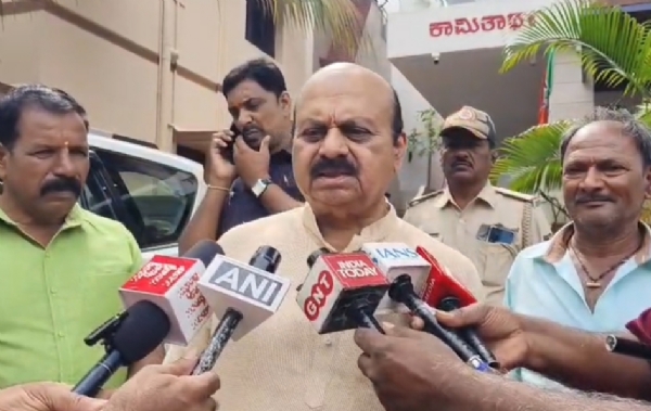 ಹುಬ್ಬಳ್ಳಿಯಲ್ಲಿ ಮಾಧ್ಯಮಗಳಿಗೆ ಮಾತನಾಡಿದ ಬೊಮ್ಮಾಯಿ