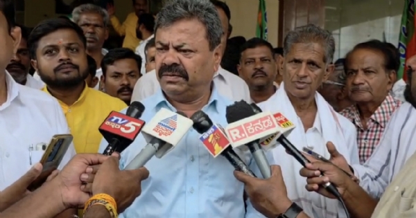 renukacharya-demands-cbi-probe-into-sting-operation-case-davanagere