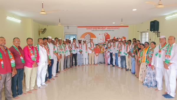 ಬಳ್ಳಾರಿ : ಕಾಂಗ್ರೆಸ್ ಕಚೇರಿಯಲ್ಲಿ ಜಯಂತಿ ಆಚರಣೆ