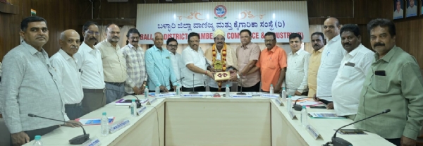 ಕರ್ನಾಟಕ ನಾಟಕ ಅಕಾಡೆಮಿ ಪ್ರಶಸ್ತಿ : ಪುರುಷೋತ್ತಮ ಹಂದ್ಯಾಳುಗೆ ಅಭಿನಂದನೆ