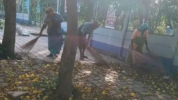 bengaluru-lake-cleanliness-drive-gba-removes-69-kg-waste-from-four-lakes