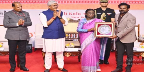 ಯುವ ಕಲಾವಿದರಿಗೆ ಪ್ರತಿಭೆ ವಿಕಸನಕ್ಕೆ ಸಾಕಷ್ಟು ಅವಕಾಶ ಕಲ್ಪಿಸಿ: ರಾಷ್ಟ್ರಪತಿ ಮುರ್ಮು
