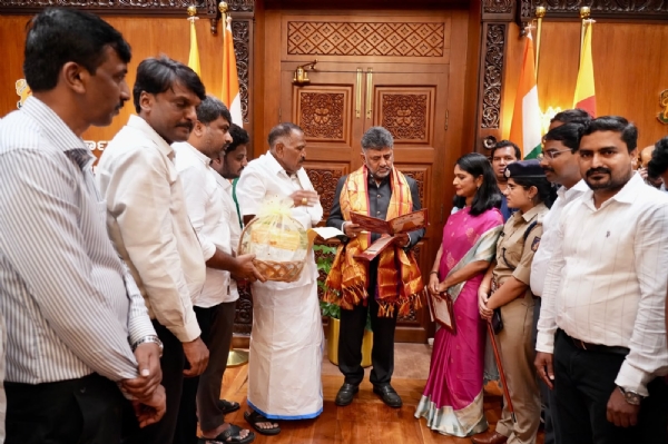 ಆಮಂತ್ರಣ