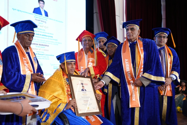 ವಿದ್ಯಾರ್ಥಿಗಳು ಇಷ್ಟಪಟ್ಟು ಓದುವ ಮೂಲಕ ಸಾಧನೆ ಮಾಡಬೇಕು ; ಡಾ. ಗಿರೀಶ್ ರಾಮಣ್ಣ