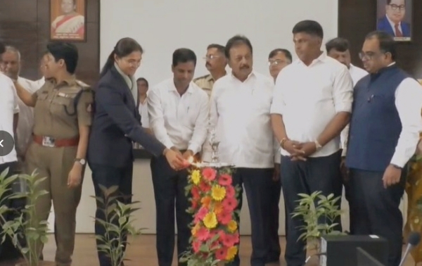 youth-must-understand-democracy-and-constitution-says-chaluvarayaswamy