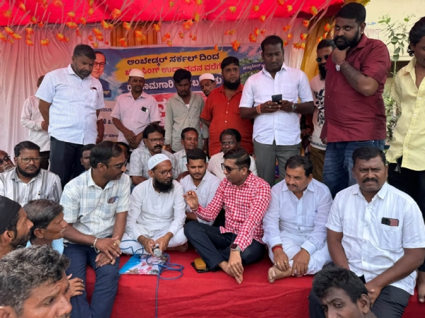 ರಸ್ತೆ ನಿರ್ಮಾಣಕ್ಕೆ ಆಗ್ರಹ
