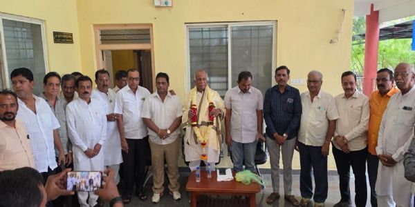 200 ಎಕರೆ ಏಕೀಕೃತ ಮಾರುಕಟ್ಟೆ ಅಭಿವೃದ್ಧಿಗೆ ಮಹತ್ವದ ಹೆಜ್ಜೆ: ಬಿಟಿಡಿಎ ಅಧ್ಯಕ್ಷ ಪ್ರಕಾಶ ತಪಶೆಟ್ಟಿ ಅವರಿಗೆ ವ್ಯಾಪಾರಸ್ಥರಿಂದ ಸನ್ಮಾನ