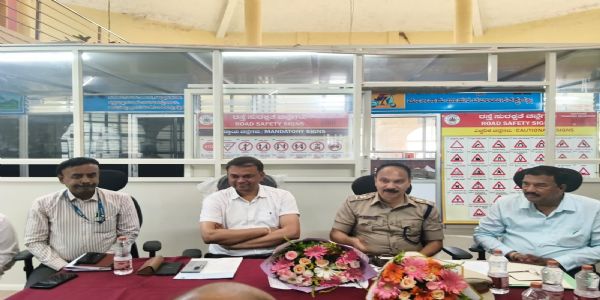 ಆಟೋ ಚಾಲಕರ ಸಮಸ್ಯೆ ಪರಿಹರಿಸಲು ಜಿಲ್ಲಾಧಿಕಾರಿಗಳ ಭರವಸೆ