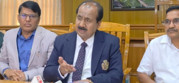 ಶಾಲೆ ಬ್ರಷ್ಟಾಚಾರ ಬಯಲು