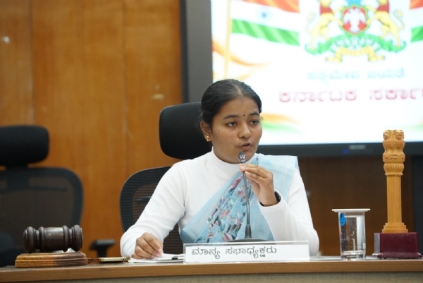 ಬಳ್ಳಾರಿ:ಸಂವಿಧಾನದ ಮೌಲ್ಯ ಅರಿತು ನಾಯಕತ್ವ ಬೆಳೆಸಿಕೊಳ್ಳಲು ಕರೆ ಬಳ್ಳಾರಿ:ಸಂವಿಧಾನದ ಮೌಲ್ಯ ಅರಿತು ನಾಯಕತ್ವ ಬೆಳೆಸಿಕೊಳ್ಳಲು ಕರೆ