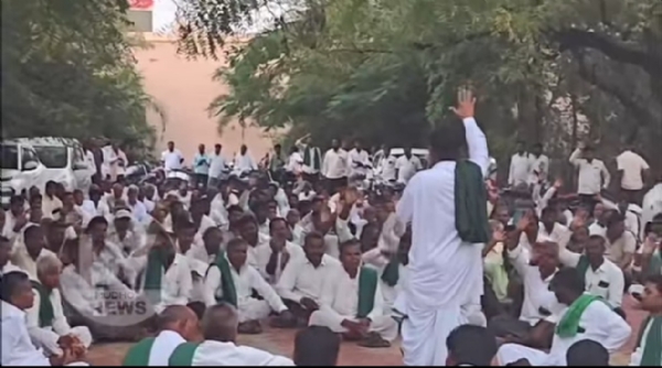 ಕಬ್ಬು ಬೆಳೆಗಾರರ ಸಭೆ