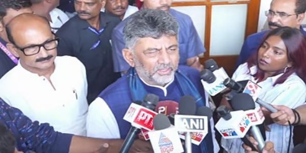 ರಾಜ್ಯೋತ್ಸವ ನಿಮಿತ್ತ ದೆಹಲಿ ಪ್ರತಿಭಟನೆಯಲ್ಲಿ ಪಾಲ್ಗೊಳ್ಳುತ್ತಿಲ್ಲ: ಸಿಎಂ ಡಿ ಕೆ ಶಿವಕುಮಾರ್