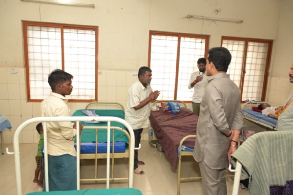 ಬಳ್ಳಾರಿ - ಶಾಸಕ ನಾರಾ ಭರತರೆಡ್ಡಿ ತಾರಾನಾಥ ಆಸ್ಪತ್ರೆಗೆ ಭೇಟಿ