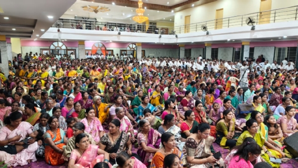ಮಕ್ಕಳಿಗೆ ಬಾಲ್ಯದಲ್ಲಿಯೇ ಸಂಸ್ಕಾರದ ಸಾಮಥ್ರ್ಯ ಅರ್ಥ ಮಾಡಿಸಿ : ಕೊಟ್ಟೂರು ಬಸವಲಿಂಗ ಮಹಾಸ್ವಾಮಿಗಳು ಮಕ್ಕಳಿಗೆ ಬಾಲ್ಯದಲ್ಲಿಯೇ ಸಂಸ್ಕಾರದ ಸಾಮಥ್ರ್ಯ ಅರ್ಥ ಮಾಡಿಸಿ : ಕೊಟ್ಟೂರು ಬಸವಲಿಂಗ ಮಹಾಸ್ವಾಮಿಗಳು