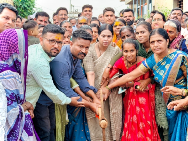 ಕಾಮಗಾರಿಗೆ ಚಾಲನೆ ನೀಡಿದ ಲಕ್ಷ್ಮಿ ಹೆಬ್ಬಾಳಕರ್