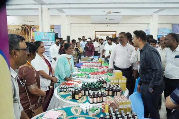 ಸರ್ಕಾರಿ  ನೌಕರರ ಆರೋಗ್ಯ ಮತ್ತು ರಕ್ತದಾನ ಶಿಬಿರ