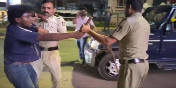 ಜಗಳ ಬಿಡಿಸಲು ಹೋದ ಪೊಲೀಸರ ಮೇಲೆಯೇ ಹಲ್ಲೆ: ಇಬ್ಬರು ಆರೋಪಿಗಳು ವಶಕ್ಕೆ