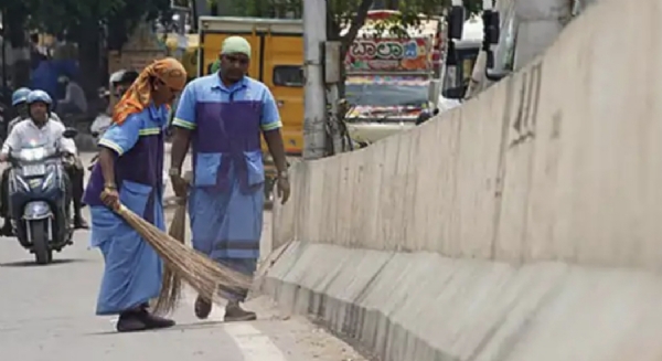 gba-pourakarmika-bonus-distribution-discrimination-bengaluru