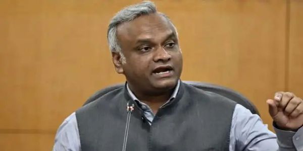 ರಾಜ್ಯ ಸರ್ಕಾರವನ್ನು ಪತನಗೊಳಿಸಲು ಕೇಂದ್ರದ ಯತ್ನ: ಪ್ರಿಯಾಂಕ್ ಖರ್ಗೆ ಆರೋಪ