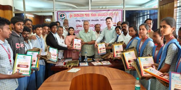 ಸಮಯ ಸಾಧಕರ ಬಗ್ಗೆ ಎಚ್ಚರ ವಹಿಸಲು ಜಾನಪದ ಅಕಾಡೆಮಿ ಅಧ್ಯಕ್ಷ ಗೊಲ್ಲಹಳ್ಳಿ ಶಿವಪ್ರಸಾದ್ ಕರೆ