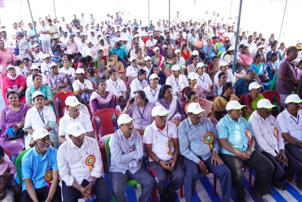 ಸರ್ಕಾರಿ ನೌಕರರ ಪ್ರಾಮಾಣಿಕತೆಯಿಂದ ಸರ್ಕಾರಕ್ಕೆ ಗೌರವ : ಶಾಸಕ ನಾರಾ ಭರತರೆಡ್ಡಿ ಸರ್ಕಾರಿ ನೌಕರರ ಪ್ರಾಮಾಣಿಕತೆಯಿಂದ ಸರ್ಕಾರಕ್ಕೆ ಗೌರವ : ಶಾಸಕ ನಾರಾ ಭರತರೆಡ್ಡಿ