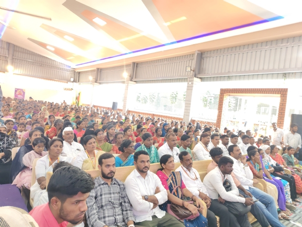 ಗ್ಯಾರಂಟಿಗಳಿಂದ ತಾಯಂದಿರು ಸ್ವಾಭಿಮಾನದಿಂದ ಬದುಕುತ್ತಿದ್ದಾರೆ- ಶಿವರಾಜ ಎಸ್. ತಂಗಡಗಿ ಗ್ಯಾರಂಟಿಗಳಿಂದ ತಾಯಂದಿರು ಸ್ವಾಭಿಮಾನದಿಂದ ಬದುಕುತ್ತಿದ್ದಾರೆ- ಶಿವರಾಜ ಎಸ್. ತಂಗಡಗಿ