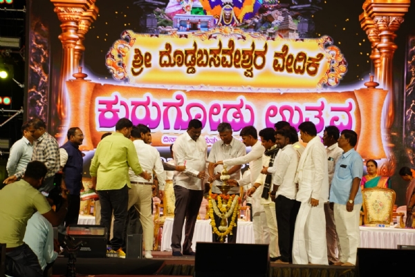 ಕುರುಗೋಡು ಉತ್ಸವ : ಉತ್ಸವಗಳಿಂದ ನಾಡಿನ ಕಲೆ- ಸಂಸ್ಕೃತಿಯ ಬೆಳಕು ಚೆಲ್ಲುವ ಕಾರ್ಯ