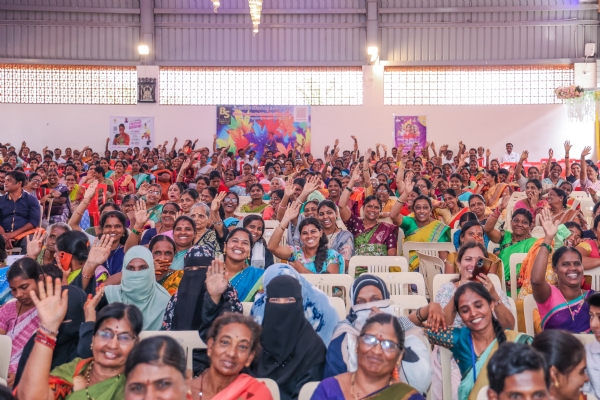 ಗ್ಯಾರಂಟಿಗಳಿಂದ ತಾಯಂದಿರು ಸ್ವಾಭಿಮಾನದಿಂದ ಬದುಕುತ್ತಿದ್ದಾರೆ- ಶಿವರಾಜ ಎಸ್. ತಂಗಡಗಿ ಗ್ಯಾರಂಟಿಗಳಿಂದ ತಾಯಂದಿರು ಸ್ವಾಭಿಮಾನದಿಂದ ಬದುಕುತ್ತಿದ್ದಾರೆ- ಶಿವರಾಜ ಎಸ್. ತಂಗಡಗಿ