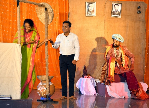 ಮಹಾನ್ ವ್ಯಕ್ತಿಗಳ ಸಾಧನೆ ಸಾಧಕರಿಗೆ ಪ್ರೇರಣೆ - ಪ್ರೋತ್ಸಾಹ