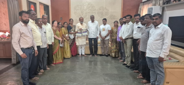 ಬಲ್ಡೋಟ ಹೋರಾಟ : ಫೆ. 24 ರಂದು ಕೊಪ್ಪಳ ಭಾಗ್ಯನಗರ ಬಂದ್ ಬಲ್ಡೋಟ ಹೋರಾಟ : ಫೆ. 24 ರಂದು ಕೊಪ್ಪಳ ಭಾಗ್ಯನಗರ ಬಂದ್