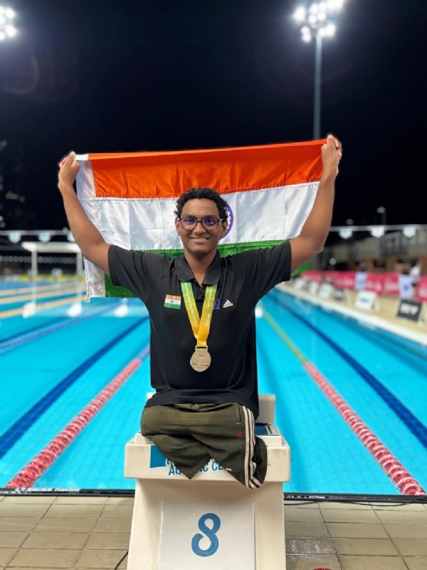 ಪ್ಯಾರಾ ಈಜುಗಾರ ಗೋಪಿಚಂದ್ಗೆ ಅಂತಾರಾಷ್ಟ್ರೀಯ ಬೆಳ್ಳಿ ಪದಕ ಪ್ಯಾರಾ ಈಜುಗಾರ ಗೋಪಿಚಂದ್ಗೆ ಅಂತಾರಾಷ್ಟ್ರೀಯ ಬೆಳ್ಳಿ ಪದಕ